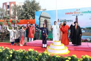 पतंजलि योगपीठ में 75वें गणतंत्र दिवस पर ध्वजारोहण कार्यक्रम