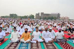अन्तराष्ट्रीय योग दिवस में सभी धर्मों की सहभागिता